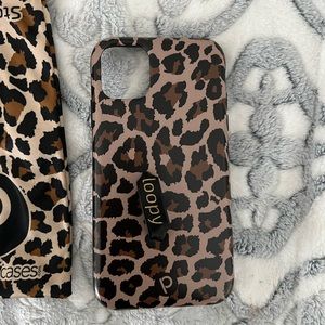 iPhone 11/XR Loopy Case